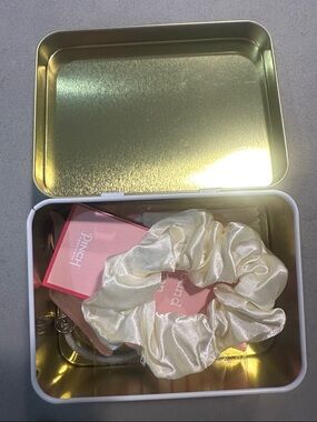 PINCH Provisions Sleep Box with Accessories